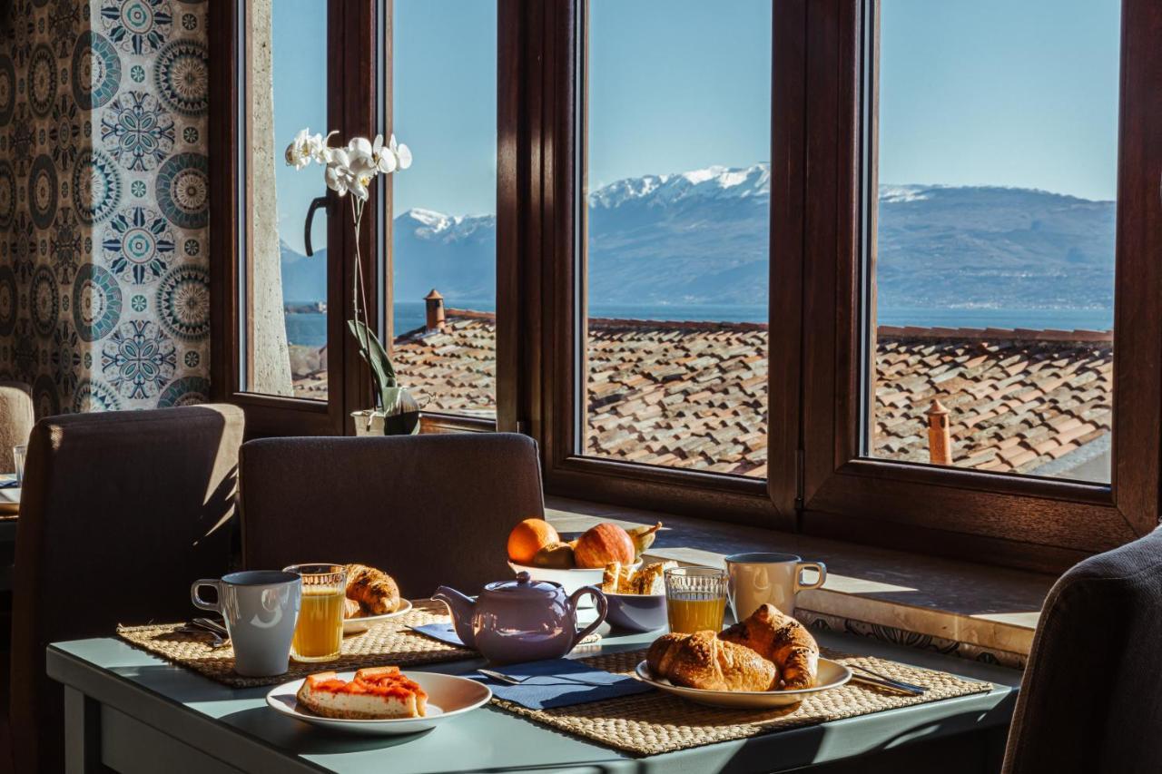 Antico Borgo B&B con SPA Manerba del Garda Exterior foto