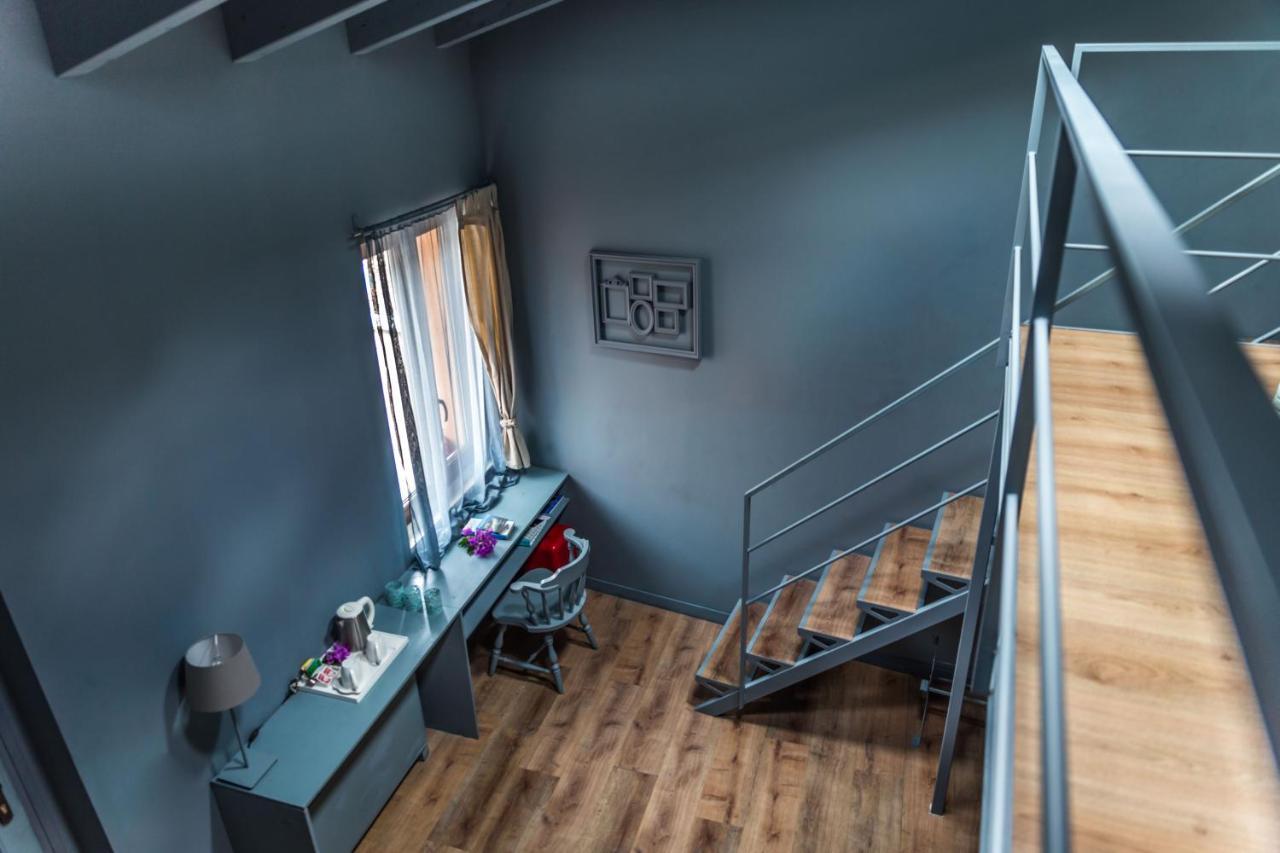 Antico Borgo B&B con SPA Manerba del Garda Exterior foto