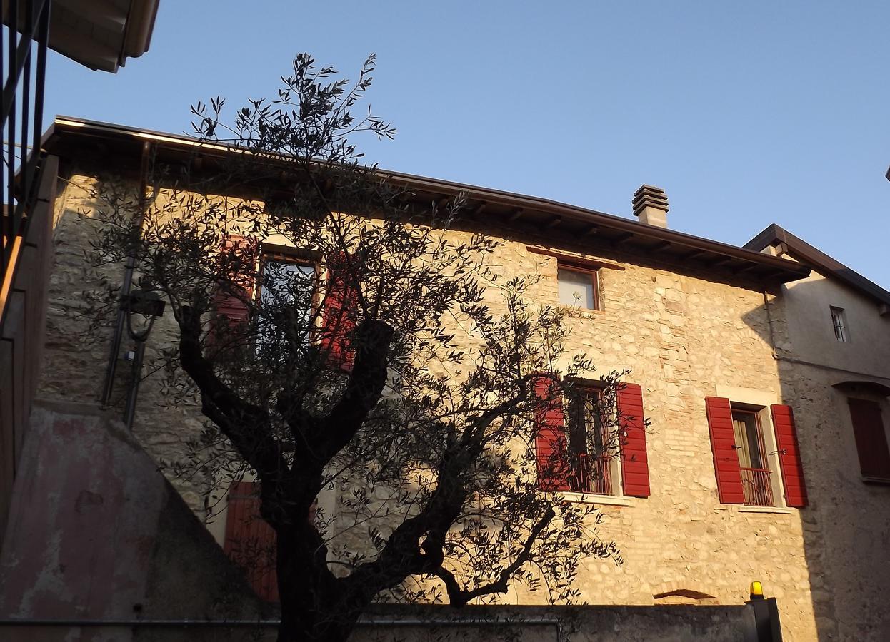 Antico Borgo B&B con SPA Manerba del Garda Exterior foto