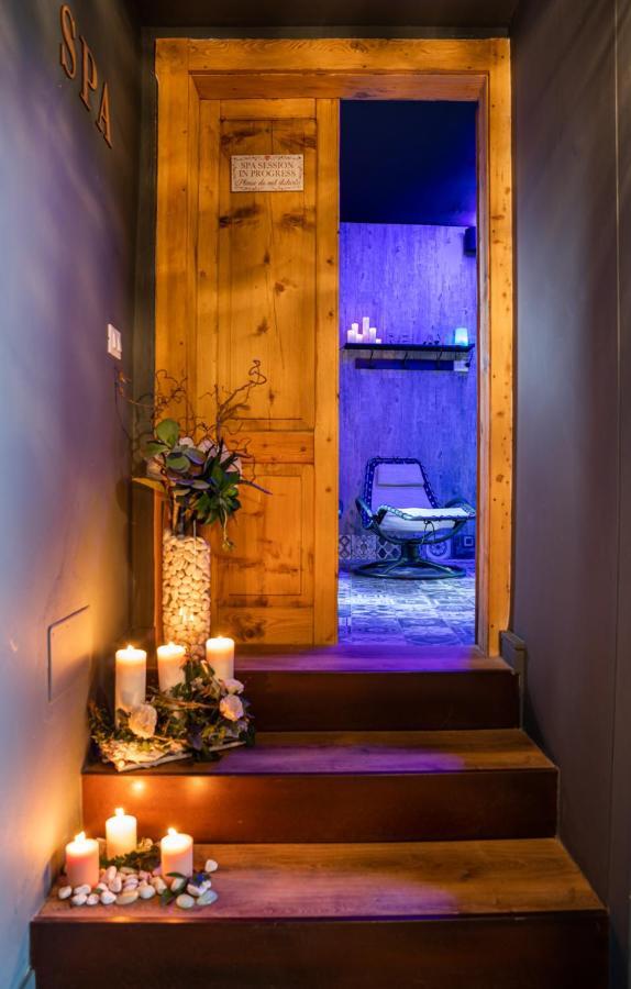 Antico Borgo B&B con SPA Manerba del Garda Exterior foto